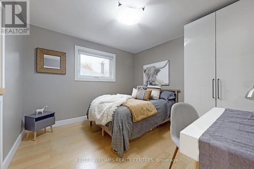 4 Child Drive, Aurora, ON - Indoor Photo Showing Bedroom