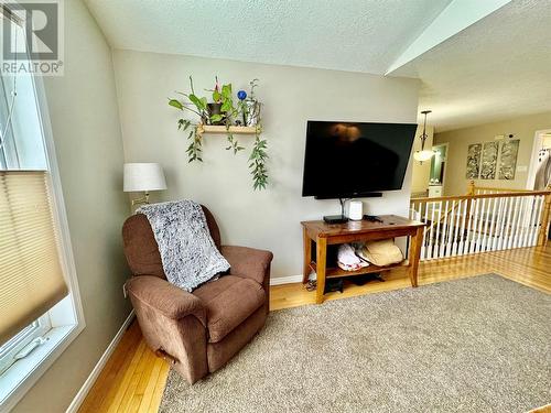 2013 87A Avenue, Dawson Creek, BC - Indoor