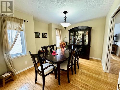 2013 87A Avenue, Dawson Creek, BC - Indoor Photo Showing Dining Room