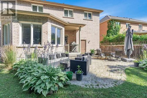 28 Camelot Square, Barrie, ON - Outdoor