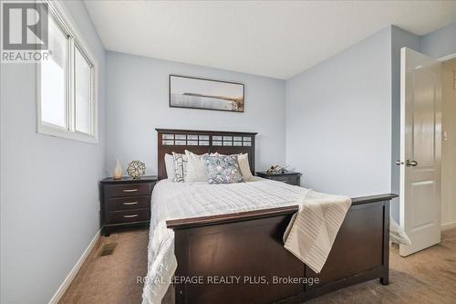 31 Fiddleneck Crescent, Brampton, ON - Indoor Photo Showing Bedroom