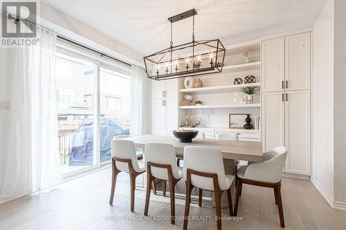 134 Yates Drive, Milton, ON - Indoor Photo Showing Dining Room