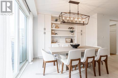 134 Yates Drive, Milton, ON - Indoor Photo Showing Dining Room