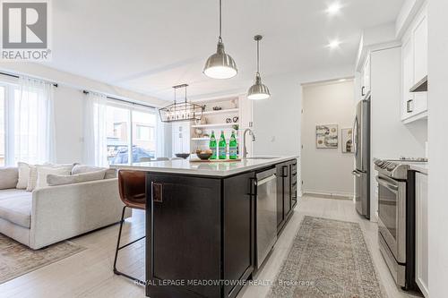 134 Yates Drive, Milton, ON - Indoor Photo Showing Kitchen