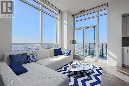 Ph2 - 2220 Lakeshore Boulevard, Toronto, ON - Indoor Photo Showing Living Room