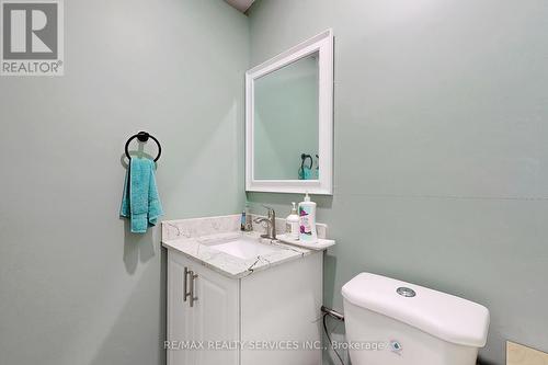 14 Greenhills Square, Brampton, ON - Indoor Photo Showing Bathroom