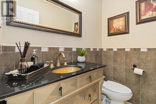 1836 Friar Tuck Court, Mississauga, ON - Indoor Photo Showing Bathroom