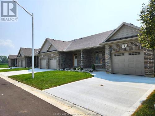 2 Jonathan Street, Chatham, ON - Outdoor With Facade