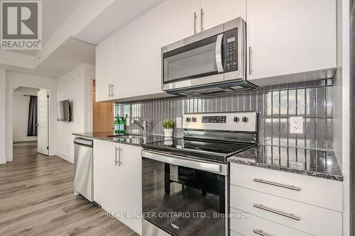 601 - 26 Lowes Road W, Guelph, ON - Indoor Photo Showing Kitchen With Upgraded Kitchen