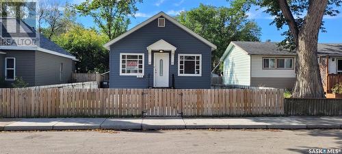 525 F Avenue S, Saskatoon, SK - Outdoor