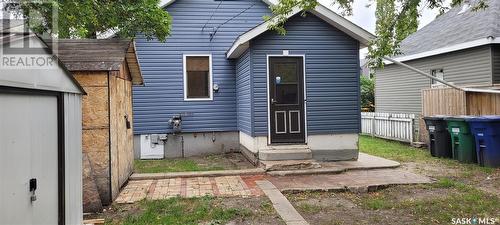 525 F Avenue S, Saskatoon, SK - Outdoor