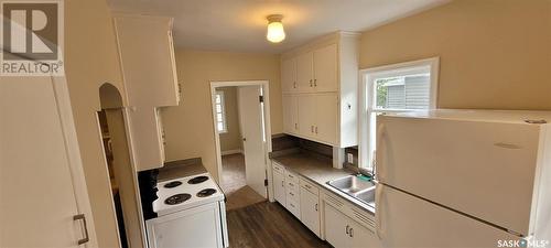 525 F Avenue S, Saskatoon, SK - Indoor Photo Showing Laundry Room