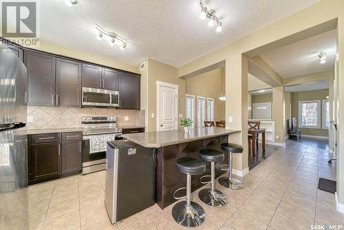 3366 Green Moss Lane, Regina, SK - Indoor Photo Showing Kitchen With Stainless Steel Kitchen With Upgraded Kitchen