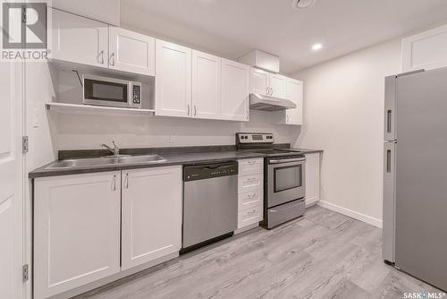 3366 Green Moss Lane, Regina, SK - Indoor Photo Showing Kitchen With Double Sink