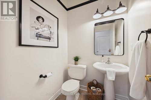 591 Fleetwood Drive, Oshawa (Eastdale), ON - Indoor Photo Showing Bathroom