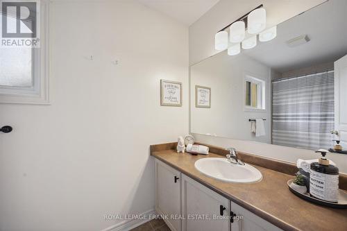 591 Fleetwood Drive, Oshawa (Eastdale), ON - Indoor Photo Showing Bathroom