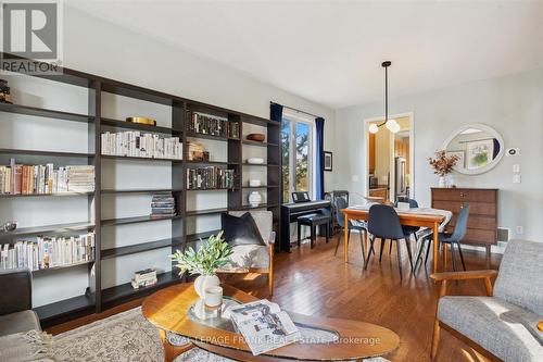 591 Fleetwood Drive, Oshawa (Eastdale), ON - Indoor Photo Showing Living Room