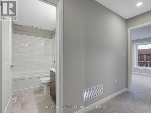 122 - 708 Woolwich Street, Guelph, ON - Indoor Photo Showing Bathroom