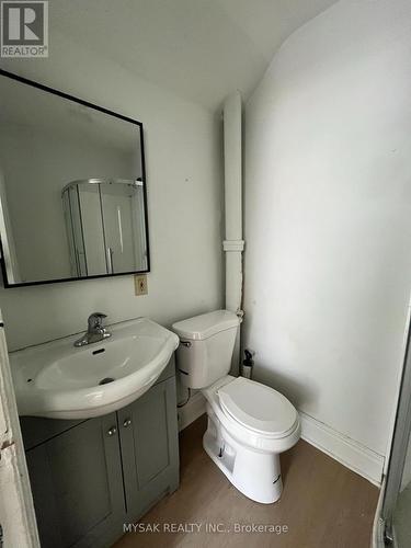 14-18 Brubacher Street, Kitchener, ON - Indoor Photo Showing Bathroom