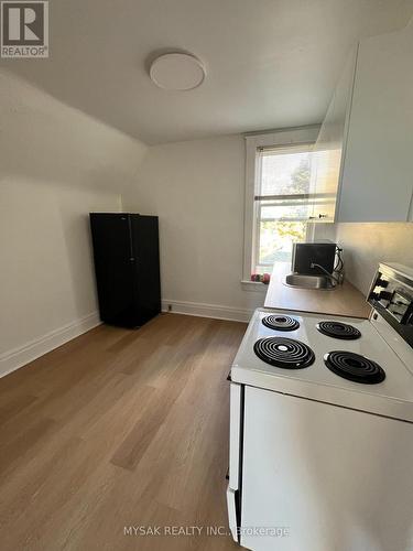 14-18 Brubacher Street, Kitchener, ON - Indoor Photo Showing Kitchen