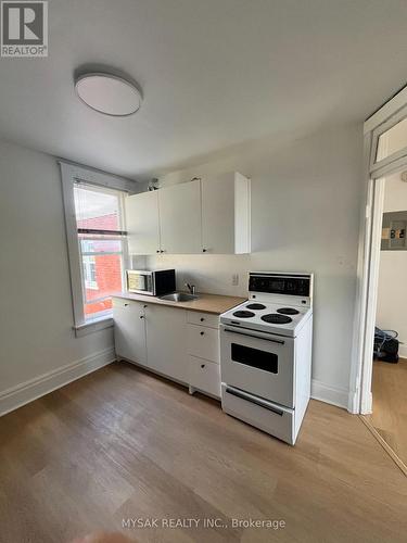 14-18 Brubacher Street, Kitchener, ON - Indoor Photo Showing Kitchen