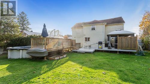 262 Oakland Road, Brant, ON - Outdoor With Deck Patio Veranda With Backyard With Exterior