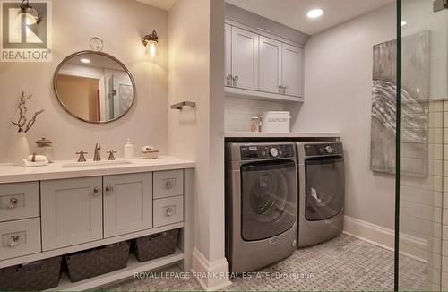 536 Centre Street N, Whitby (Downtown Whitby), ON - Indoor Photo Showing Laundry Room