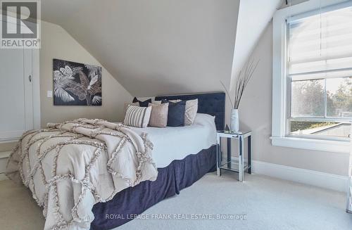 536 Centre Street N, Whitby (Downtown Whitby), ON - Indoor Photo Showing Bedroom