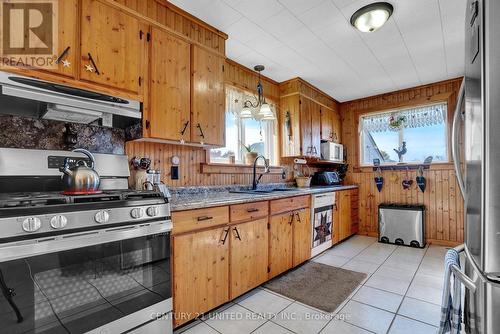 1976 Fish Lake Road, Prince Edward County (Sophiasburgh), ON - Indoor Photo Showing Kitchen