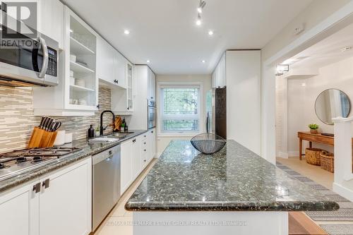 23 - 543 Steeles Avenue W, Toronto, ON - Indoor Photo Showing Kitchen With Upgraded Kitchen