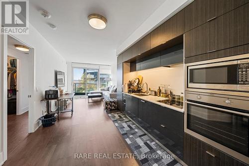 312 - 1 Edgewater Drive, Toronto, ON - Indoor Photo Showing Kitchen