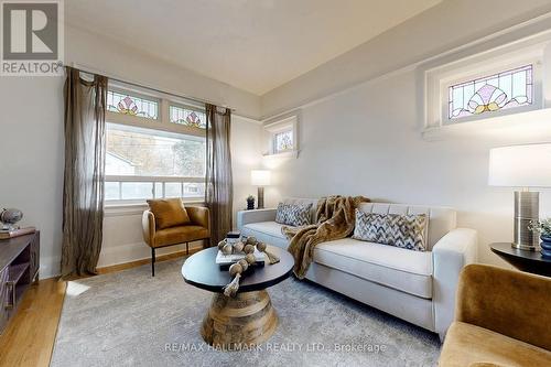 156 Westlake Avenue, Toronto, ON - Indoor Photo Showing Living Room