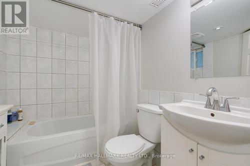 Lower - 1900 Gerrard Street E, Toronto, ON - Indoor Photo Showing Bathroom