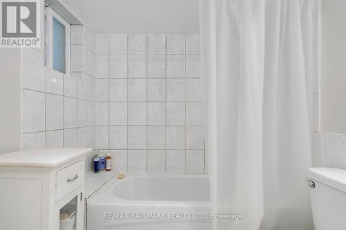 Lower - 1900 Gerrard Street E, Toronto, ON - Indoor Photo Showing Bathroom