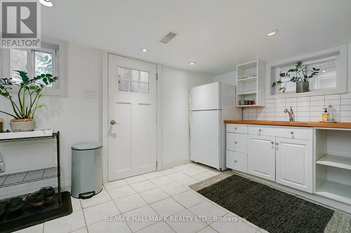 Lower - 1900 Gerrard Street E, Toronto, ON - Indoor Photo Showing Kitchen