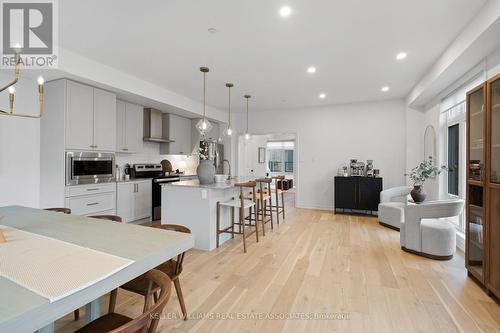 111 Drover Circle, Whitchurch-Stouffville, ON - Indoor Photo Showing Kitchen With Upgraded Kitchen