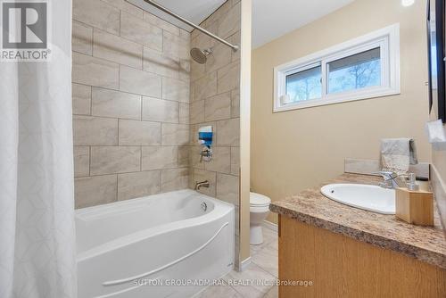 815 Lagoon Drive, Georgina, ON - Indoor Photo Showing Bathroom