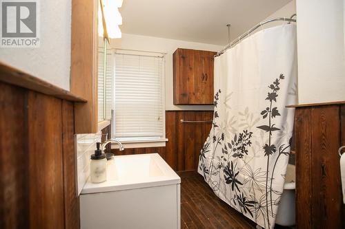 341 Morin St, Sault Ste. Marie, ON - Indoor Photo Showing Bathroom