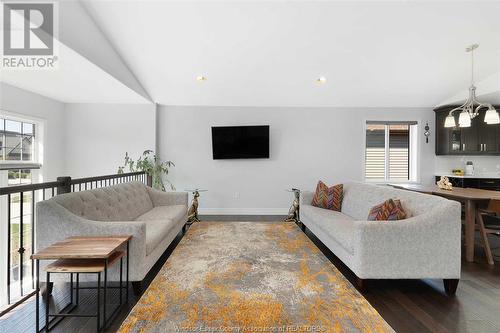 615 Donlon, Lasalle, ON - Indoor Photo Showing Living Room