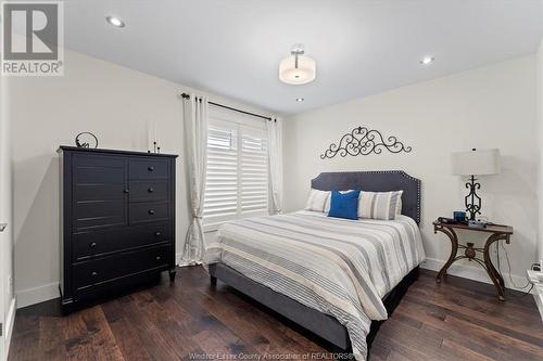 13 Holly Street, Kingsville, ON - Indoor Photo Showing Bedroom