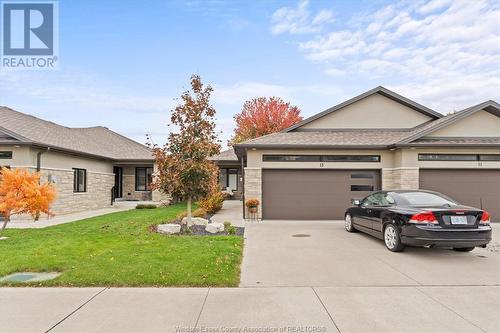 13 Holly Street, Kingsville, ON - Outdoor With Facade