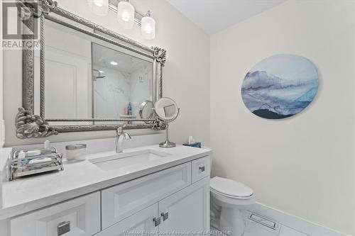 13 Holly Street, Kingsville, ON - Indoor Photo Showing Bathroom