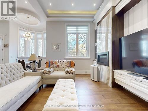 41 Glentworth Road, Toronto, ON - Indoor Photo Showing Living Room