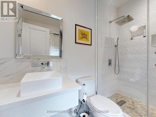 41 Glentworth Road, Toronto, ON - Indoor Photo Showing Bathroom