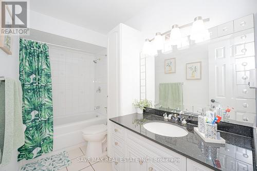 55 Crosswood Lane, Brampton, ON - Indoor Photo Showing Bathroom