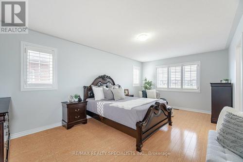 132 Tomabrook Crescent, Brampton, ON - Indoor Photo Showing Bedroom