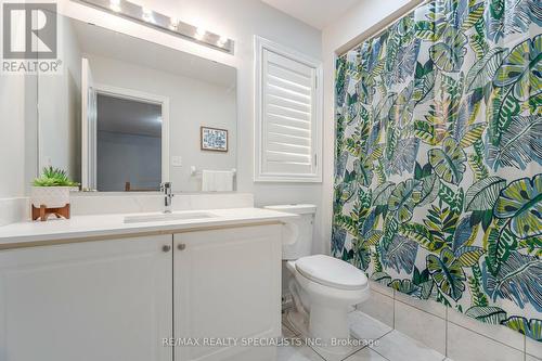 132 Tomabrook Crescent, Brampton, ON - Indoor Photo Showing Bathroom