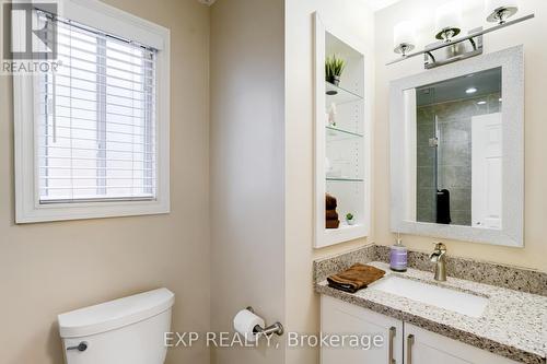 17 Westchester Road, Toronto, ON - Indoor Photo Showing Bathroom