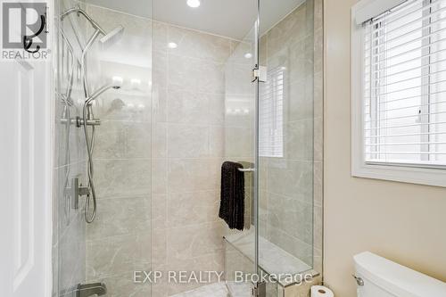 17 Westchester Road, Toronto, ON - Indoor Photo Showing Bathroom