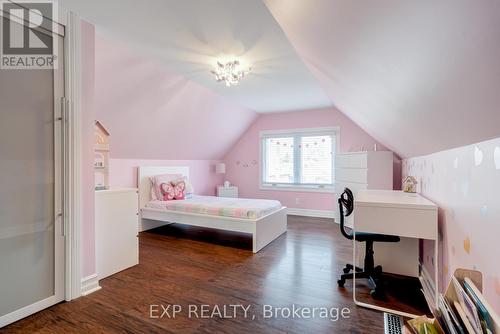 17 Westchester Road, Toronto, ON - Indoor Photo Showing Bedroom